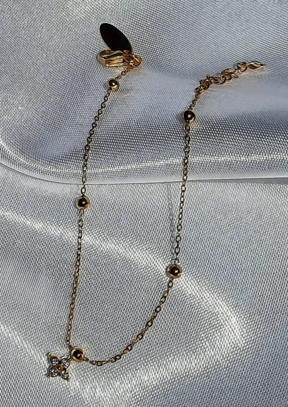 Fijne armband met bloem in strass