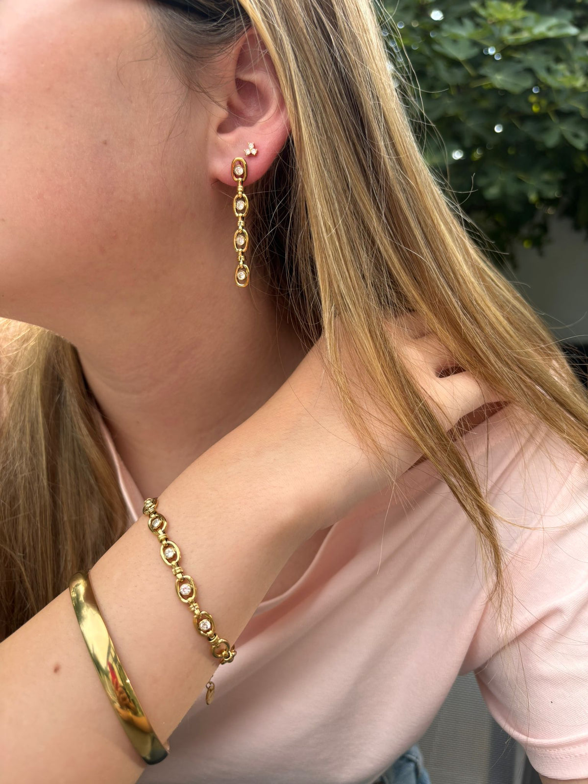 Set oorbellen met armband