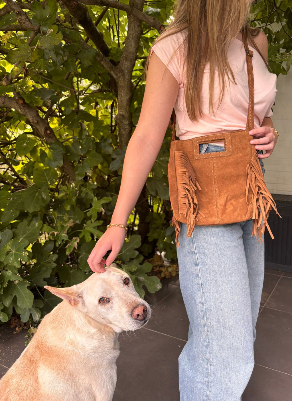 Handtas met franjes (taupe/cognac)