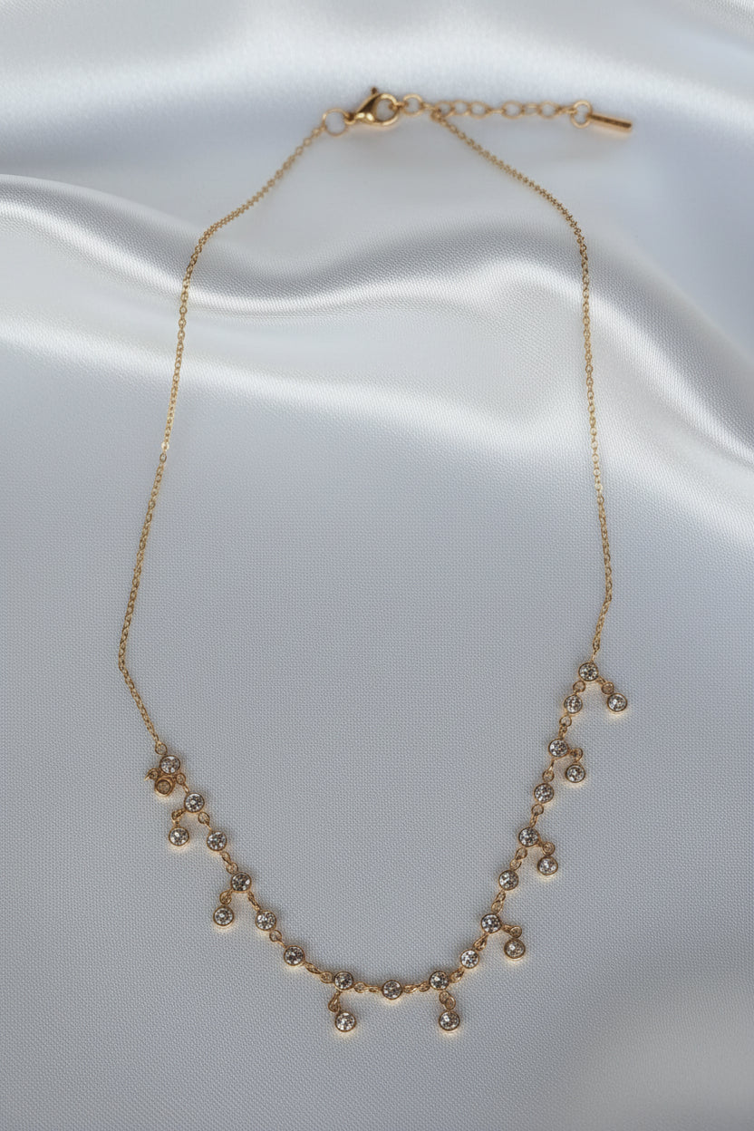 Elegante korte ketting met strass detail
