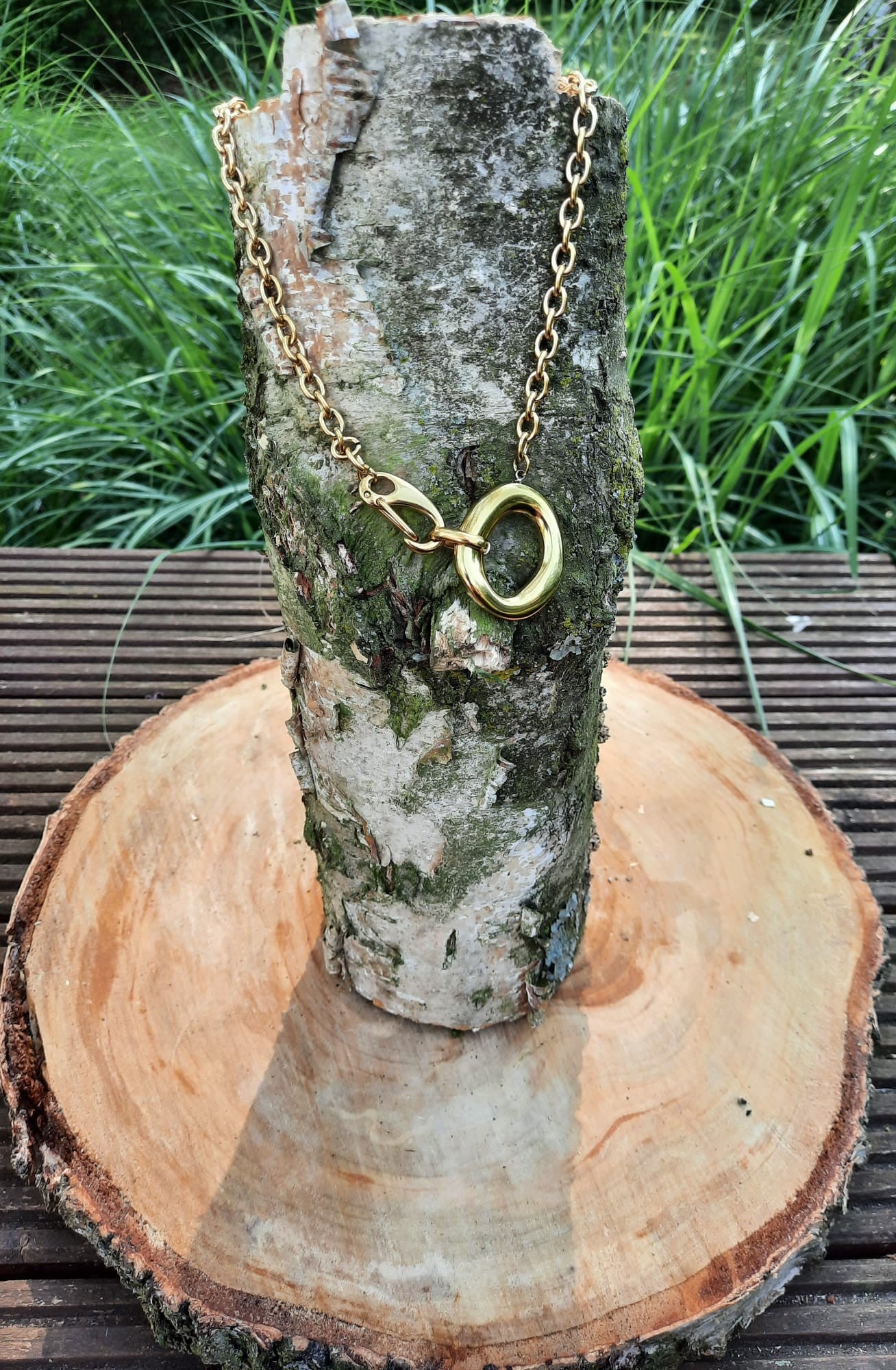 Ketting met ovaalvormige frontsluiting