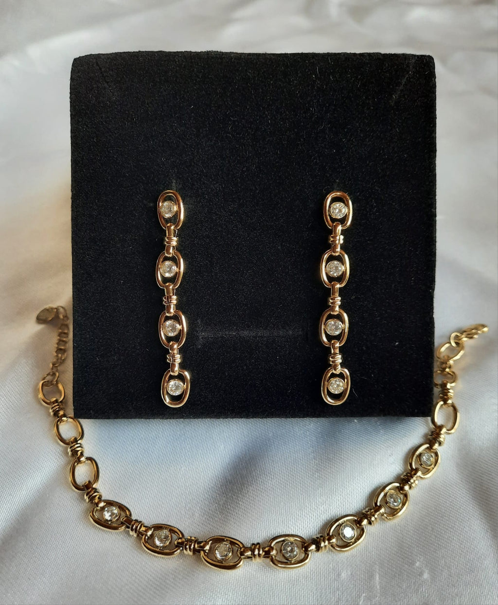 Set oorbellen met armband