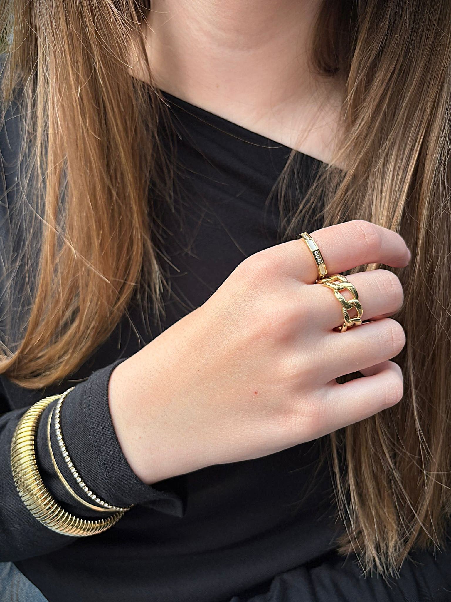Hoekige ring