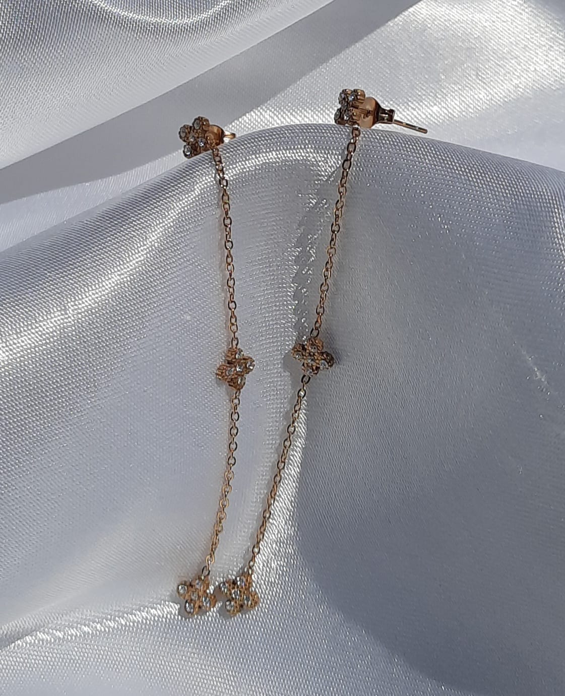 Lange studs triple flower