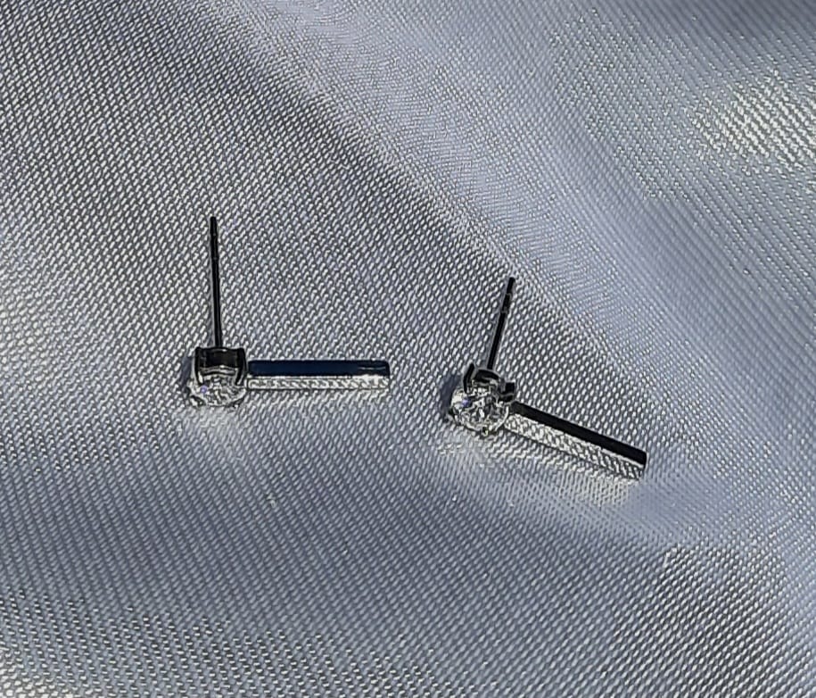 Zilveren studs strass/staaf