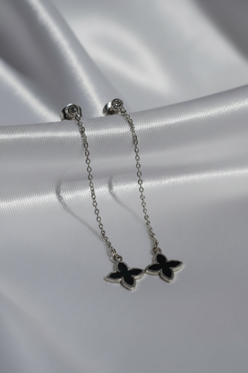Studs bloem aan ketting